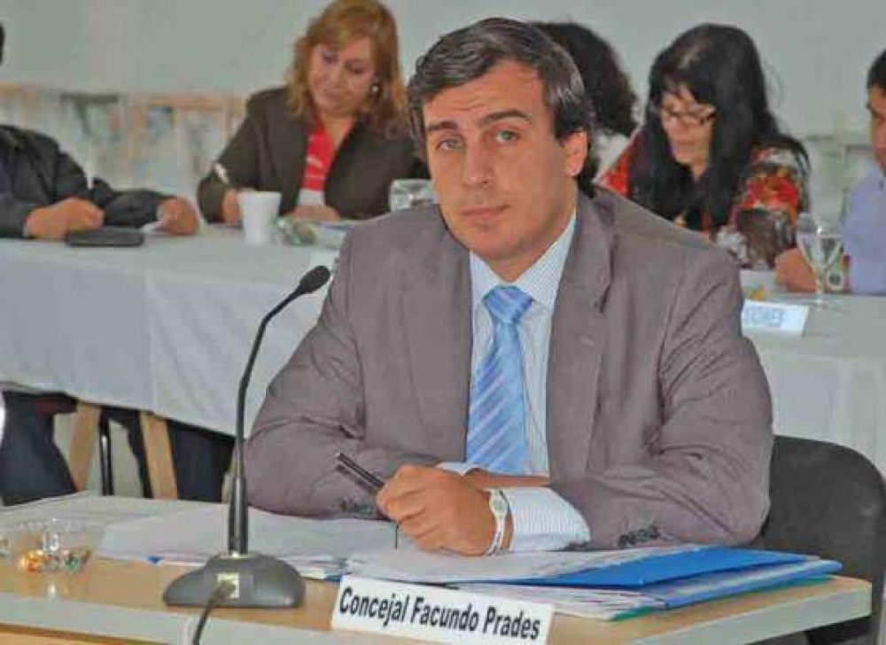 �Cotillo es un alcahuete del Ministro de Planificaci�n�