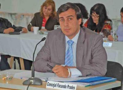�Cotillo es un alcahuete del Ministro de Planificaci�n�