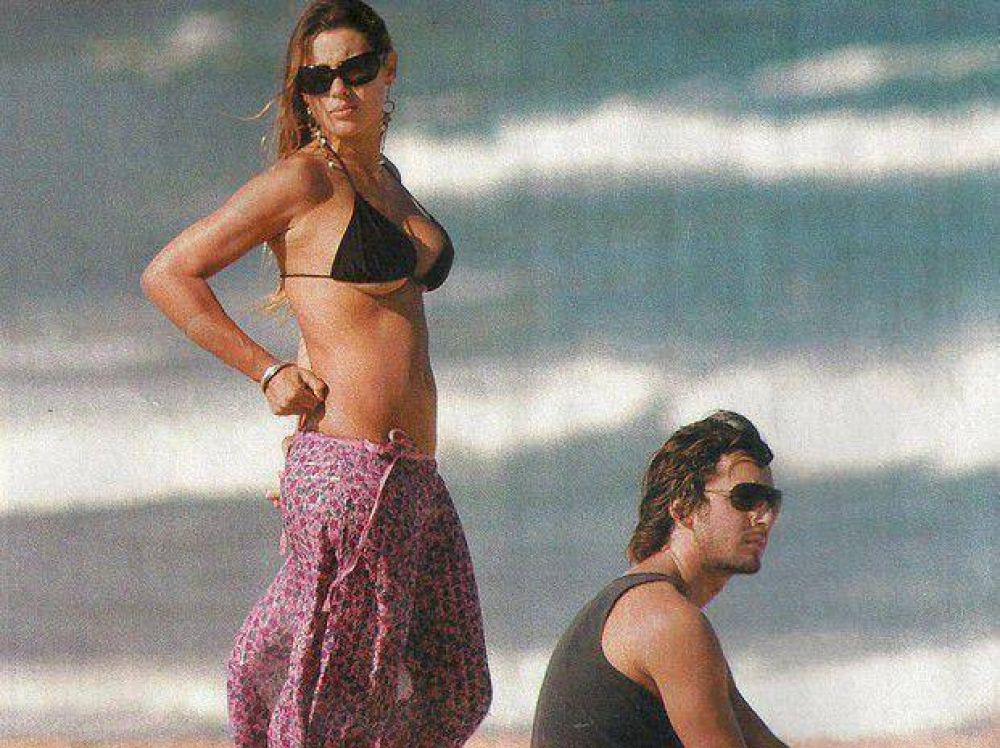 Pampita Ardohain y Benjam�n Vicu�a, volver a sonre�r