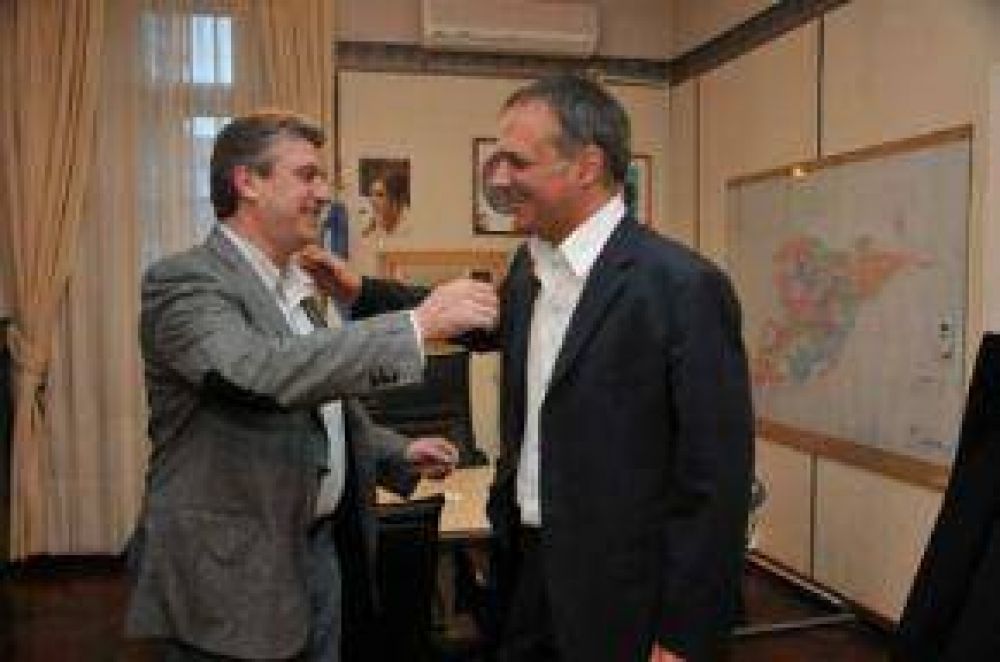 La Primera Medida De Eliceche Ser�a Un Plan De Desendeudamiento Para Empleados P�blicos