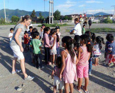 Promueven actividades recreativas y de contenci�n en barrios de capital