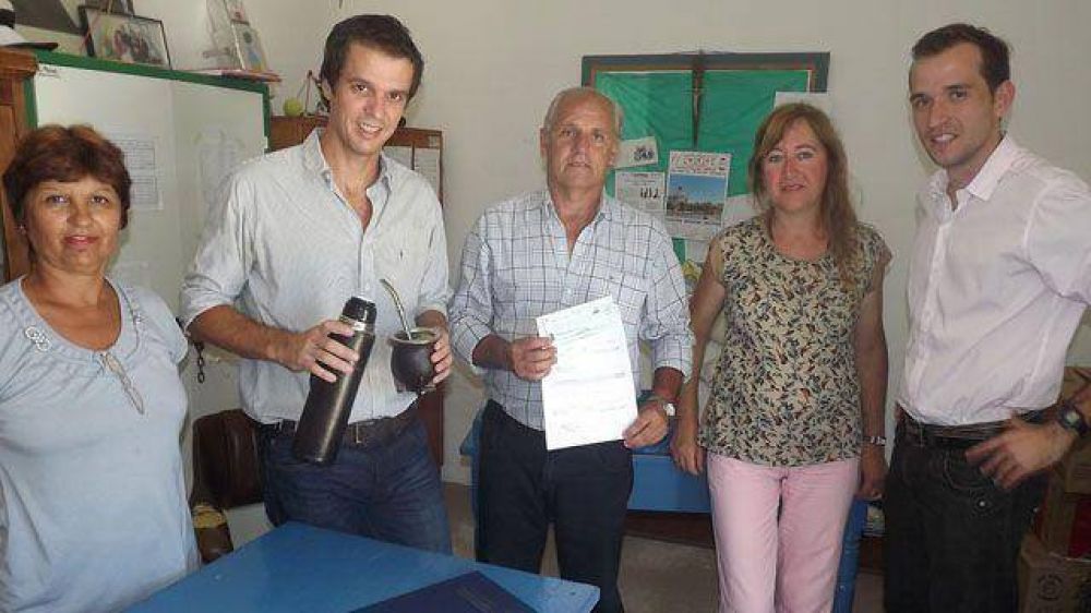  Cresto defendi� la pol�tica educativa del gobierno entrerriano