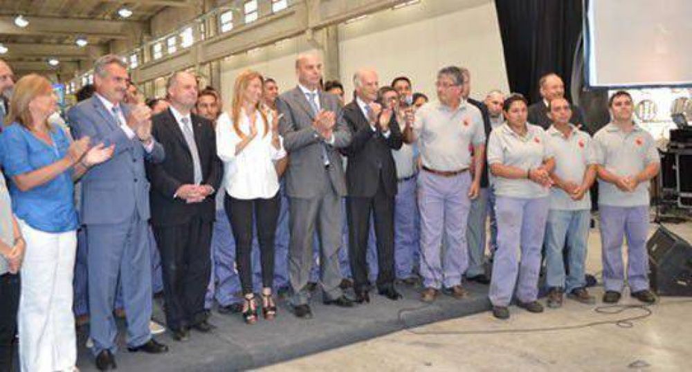 Cristina formaliz� la creaci�n de la zona franca santafesina
