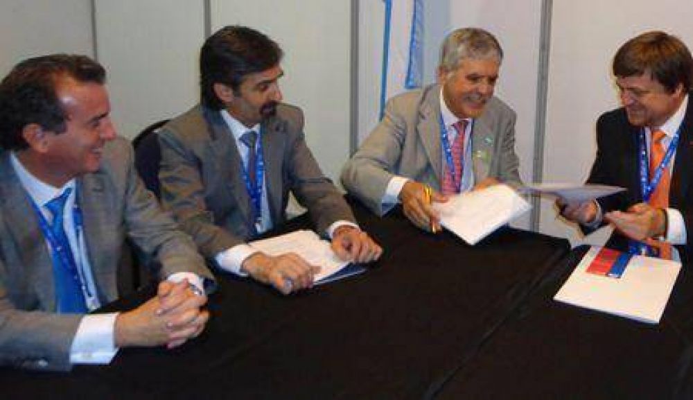P�rez se reuni� con las presidentas de Argentina y Brasil