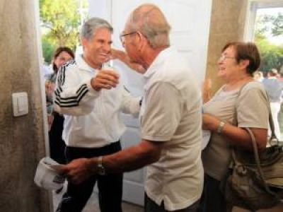 Cinco familias recibieron sus viviendas en Carpinteria