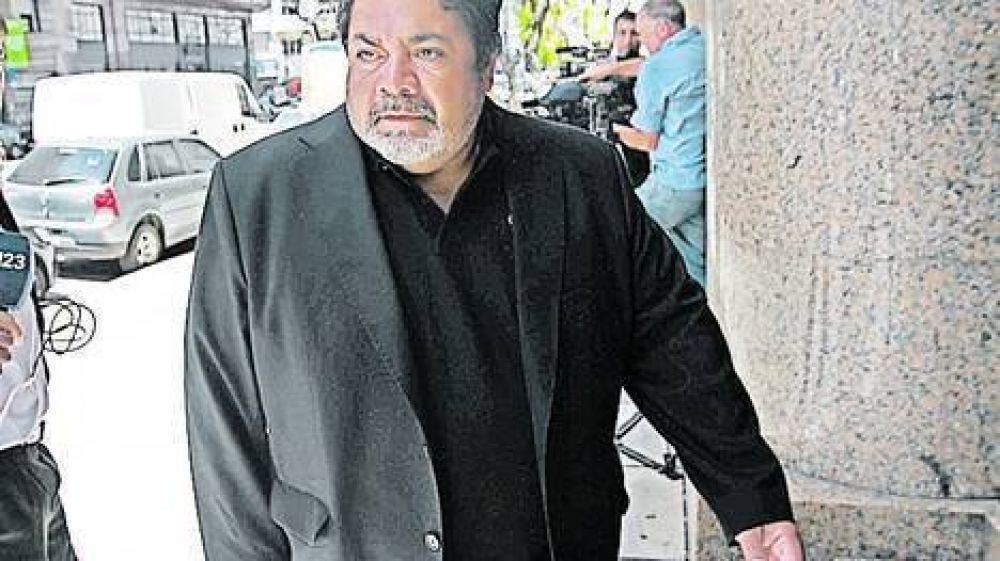 Alineado con la Rosada, el jefe de la UOCRA pide una paritaria anual