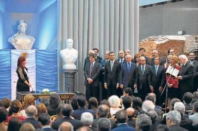 As� funcionan los sobresueldos en la era de los gobiernos kirchneristas