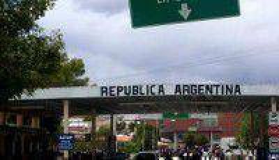 Transportistas denuncian impuestos "abusivos" en La Quiaca y un "peaje" a veh�culos particulares