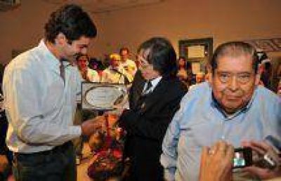 Cosqu�n 2013: Reconocieron a Daniel Toro y Juan Balderrama