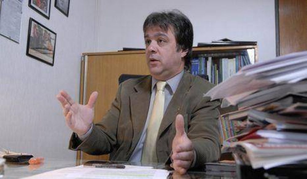 Cortina cree que puede ganarle al PRO y a los K en la Ciudad