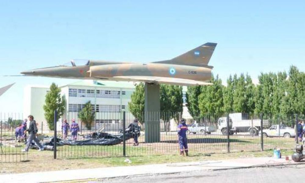 S.O.P.U.: Avanzan trabajos en el monumento de la costanera