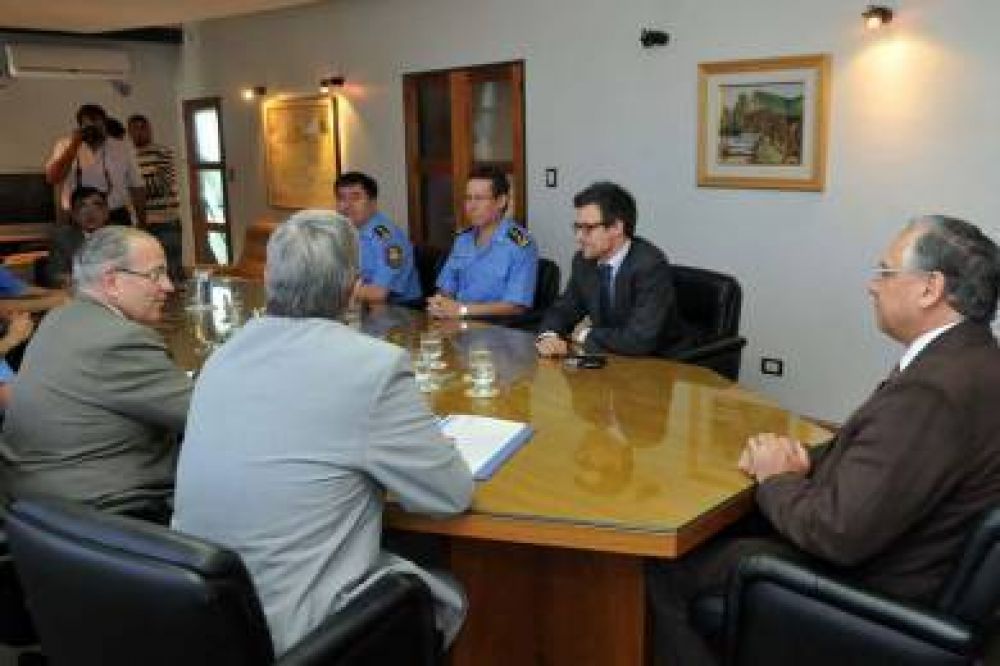 Se afianza el di�logo entre el Poder Ejecutivo y la Justicia
