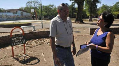 Pagan a particulares por alumbrado y plazas limpias