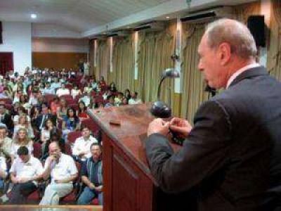 Zaffaroni: "El temor por la inseguridad es infundado y una manipulaci�n pol�tica".