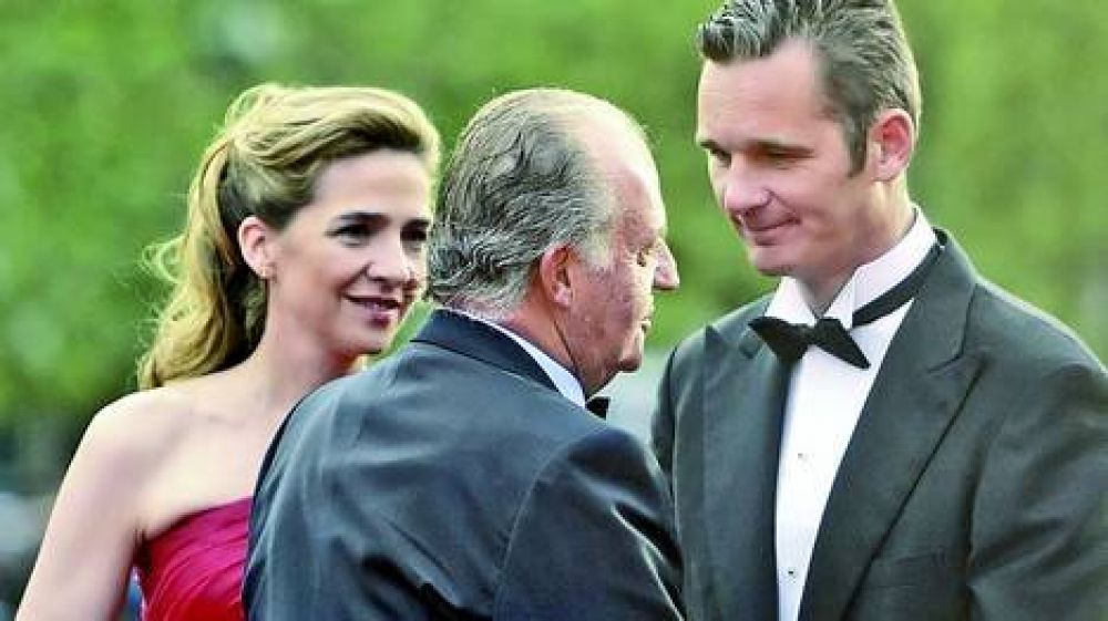 Juan Carlos hace buena letra y borra a un yerno inc�modo de la Web real
