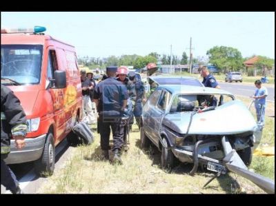 Falleci� un agente penitenciario en un accidente en el Acceso Norte