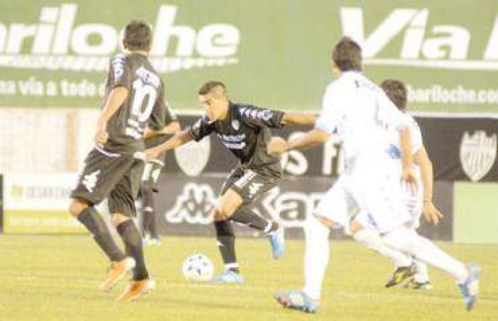 Gimnasia no mejor� y perdi� ante Cipolletti