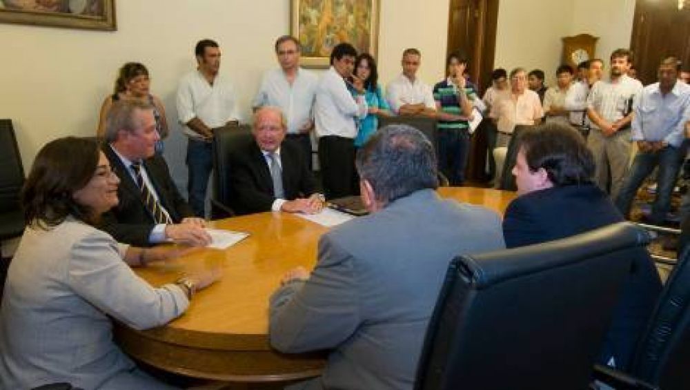 Destinan $12,7 millones para sistema de riego en Los Altos