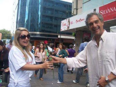 Mediante un artilugio legal, Jorge Campanaro y El D�a copan FM 95.3