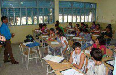 Escuelas habilitan este lunes 28 espacios de apoyo para estudiantes con materias pendientes de aprobar