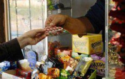 Preocupa la venta libre de medicamentos en kioscos
