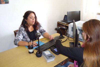 Ofrecen asistencia inform�tica a la Naci�n para mejorar la prestaci�n del Registro Civil