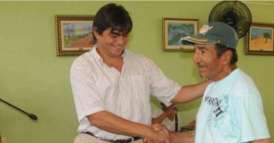 Pami La Rioja y el gobierno provincial entregaron ayudas en Los Sauces