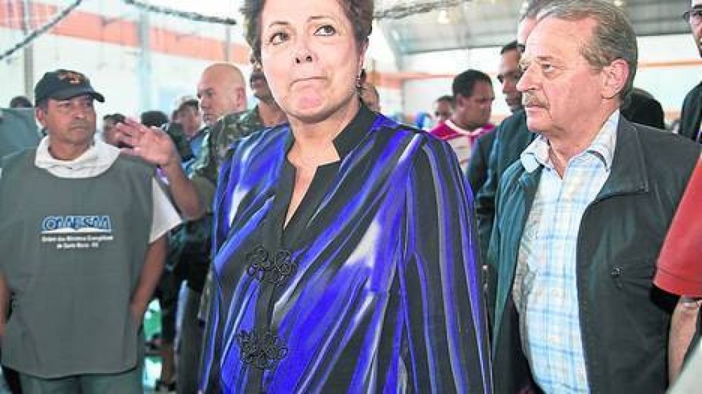 Dilma viaj� de inmediato: �Voy a estar donde el pueblo me necesite�