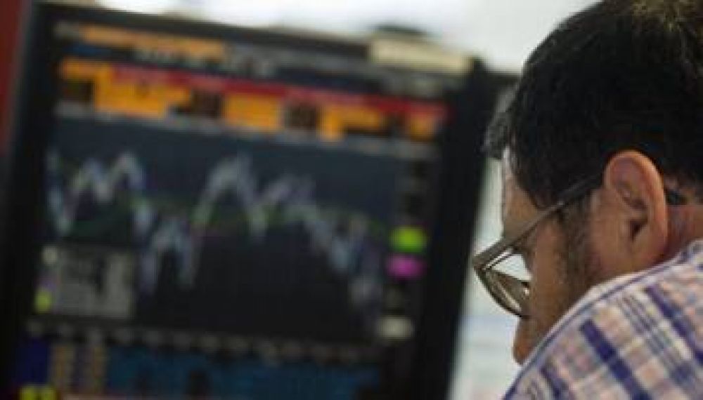 Las bolsas europeas, con leves bajas ante cautela de bancos de inversi�n