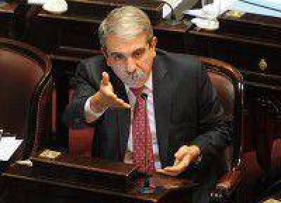 An�bal, sobre Pinti: "Libertad es que diga lo que se le ocurra"