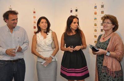 Inauguran muestra de peque�as obras gr�ficas en San Mart�n