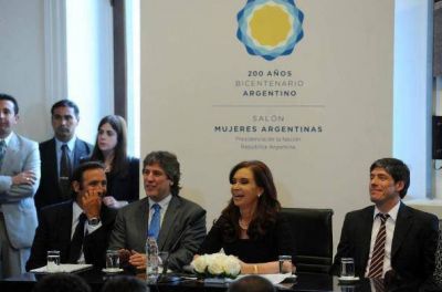 Cristina finalmente cedi� y anunci� el aumento de 20% del m�nimo no imponible