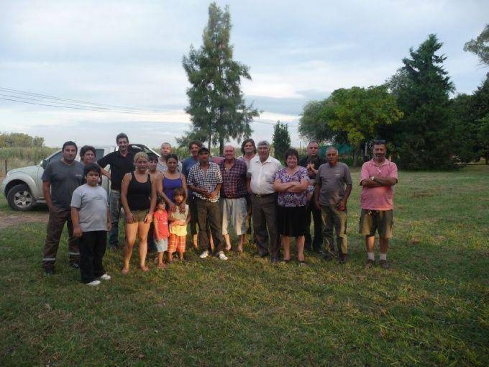 Vecinos de la Ruta 193 siguen buscando soluciones por el mal estado del camino