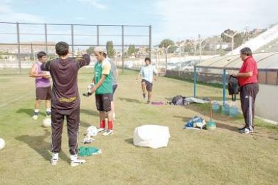 Estrella del Sur arranc� ganando