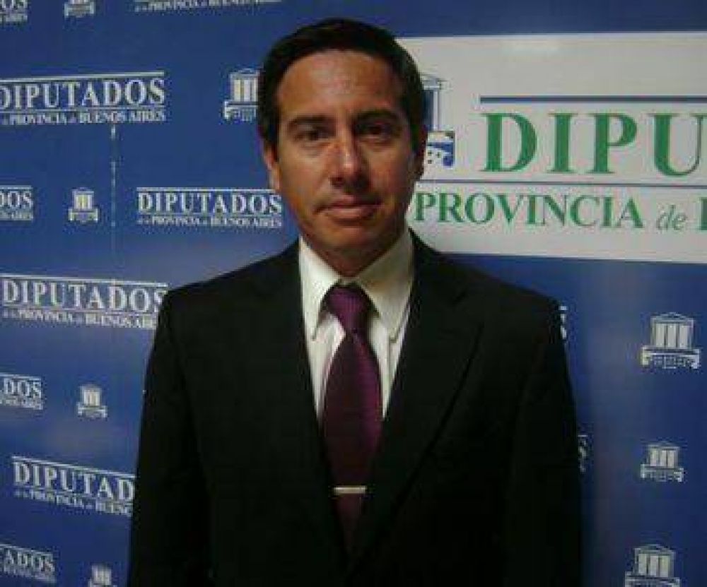 Rozas: "No eval�o decisiones pol�ticas"