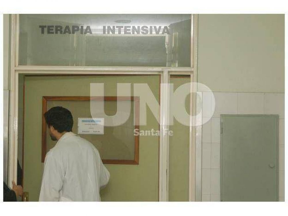 Baleado ante su novia, agoniz� dos d�as y muri� en el hospital