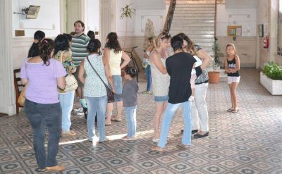 Adjudicatarios del plan vivienda de la UDES piden al intendente que les confirme la entrega de las escrituras