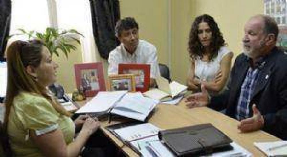  Avanza el plan de educaci�n en buenas pr�cticas agr�colas