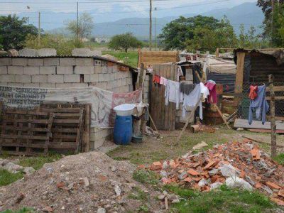 Sin soluci�n, los asentados no se ir�n