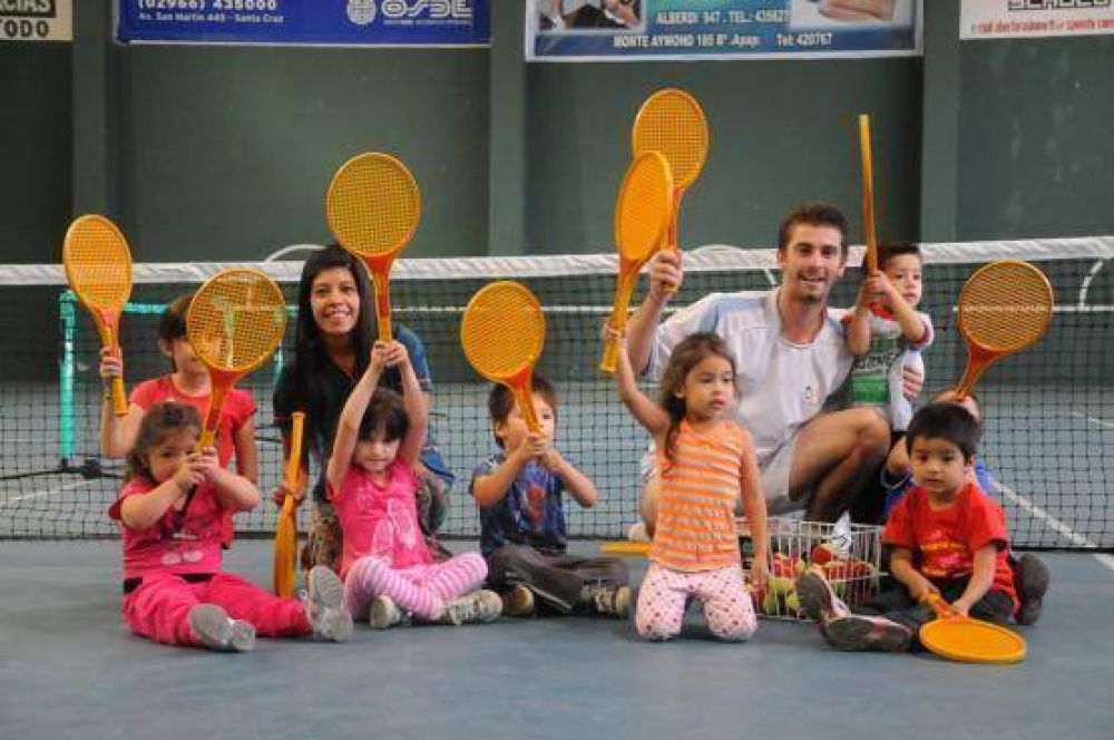 El tenis como soporte para los ni�os