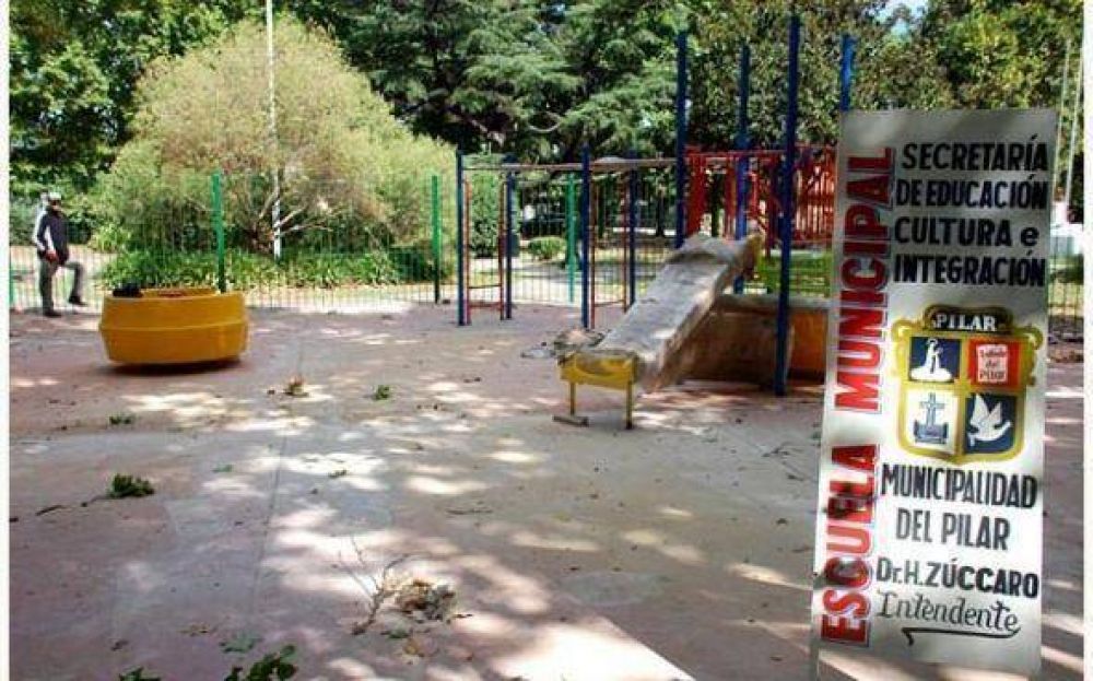 Avanza la remodelacin de la plaza Antonio Toro de Presidente Derqui