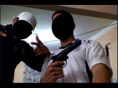 Diamante: Aseguran que roban y exhiben armas y dinero en Facebook