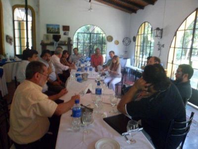 Concejales zarate�os en la comisi�n de control de obras de la Ruta 6