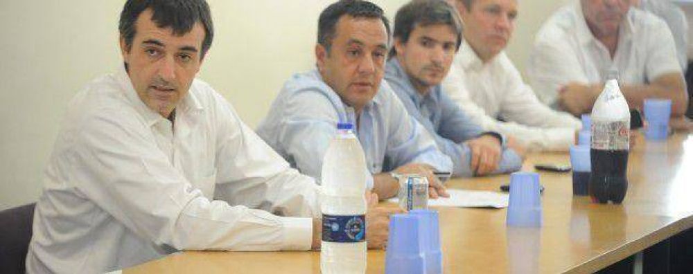 Reuni�n de Bullrich con los gremialistas docentes