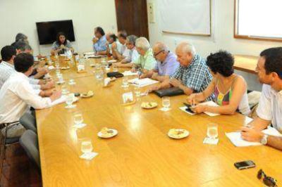 Golpear todas las puertas y algo m�s