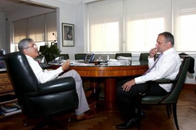 Buzzi destac� a "un ministro que lleva la Patagonia en la sangre, como Julio De Vido"