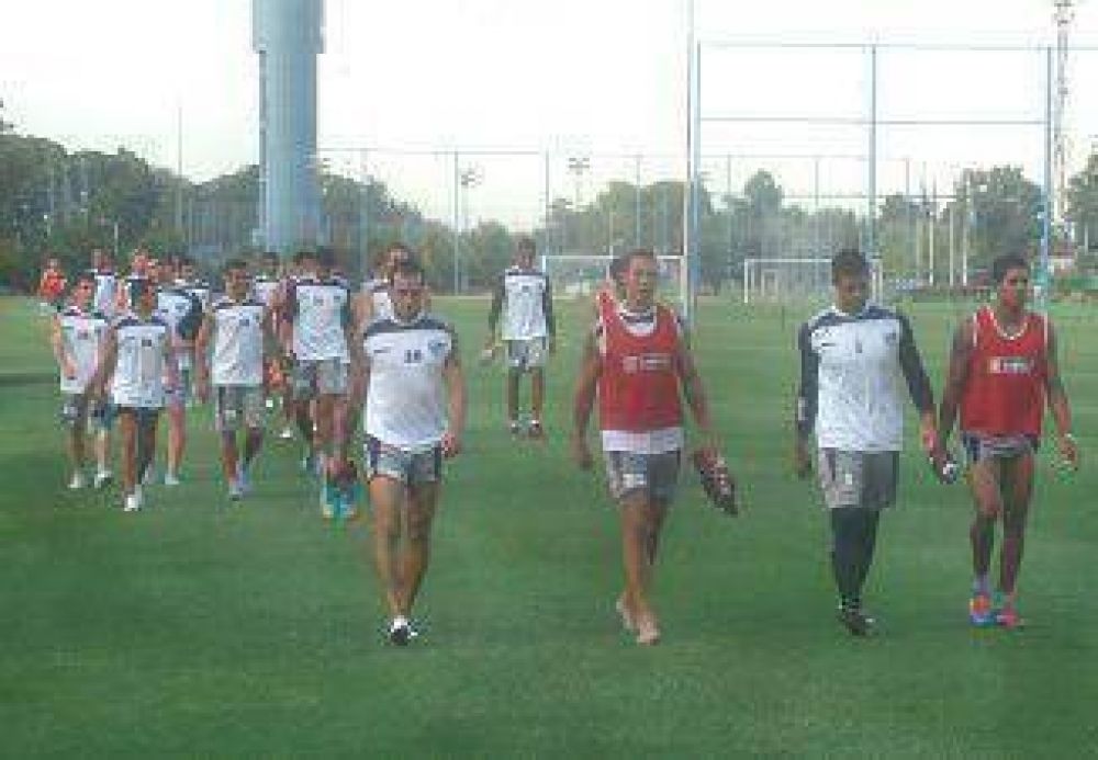 Quilmes se enfrenta a V�lez en el quinto amistoso de la pretemporada