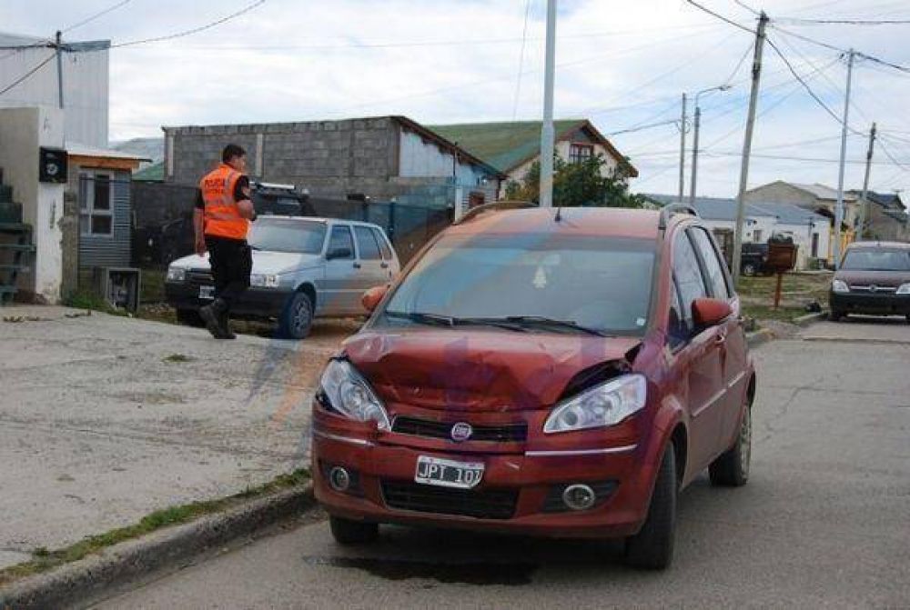 Mujer choc� desde atr�s a un colectivo