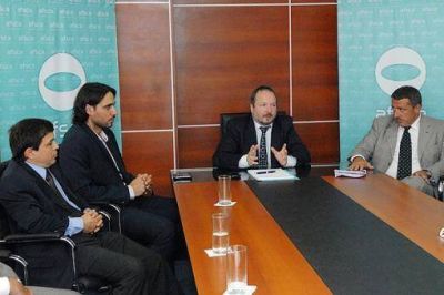 Sabbatella: "Hay que explicarle a De la Sota que es gobernador, no emperador"