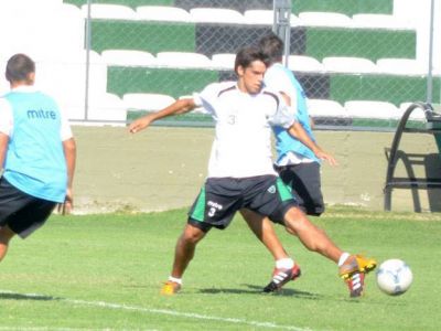 San Mart�n derrot� 3 a 1 a Pe�arol en el amistoso jugado en el Hilario